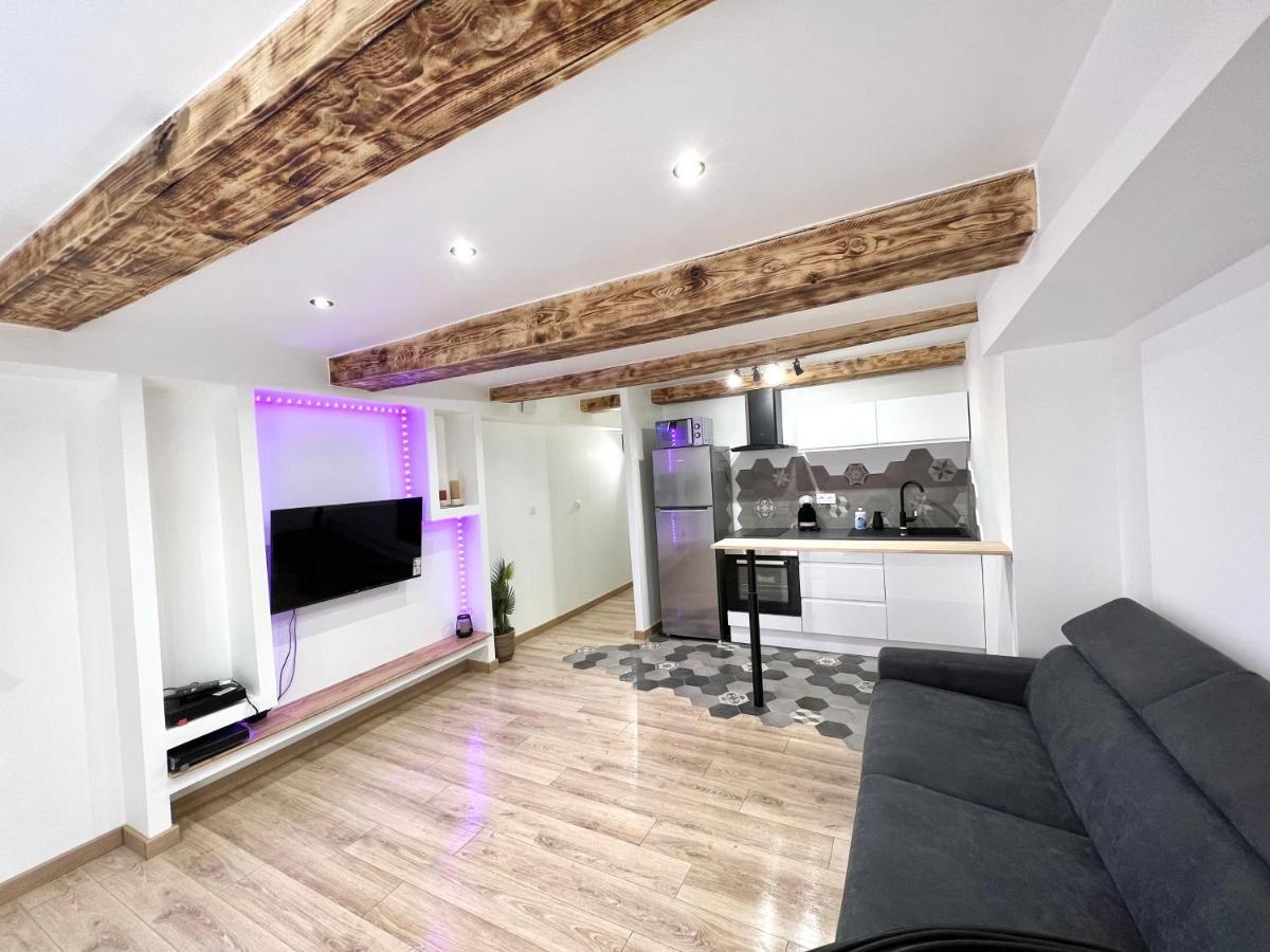 Apartment Au Coeur De La Venise Provencale